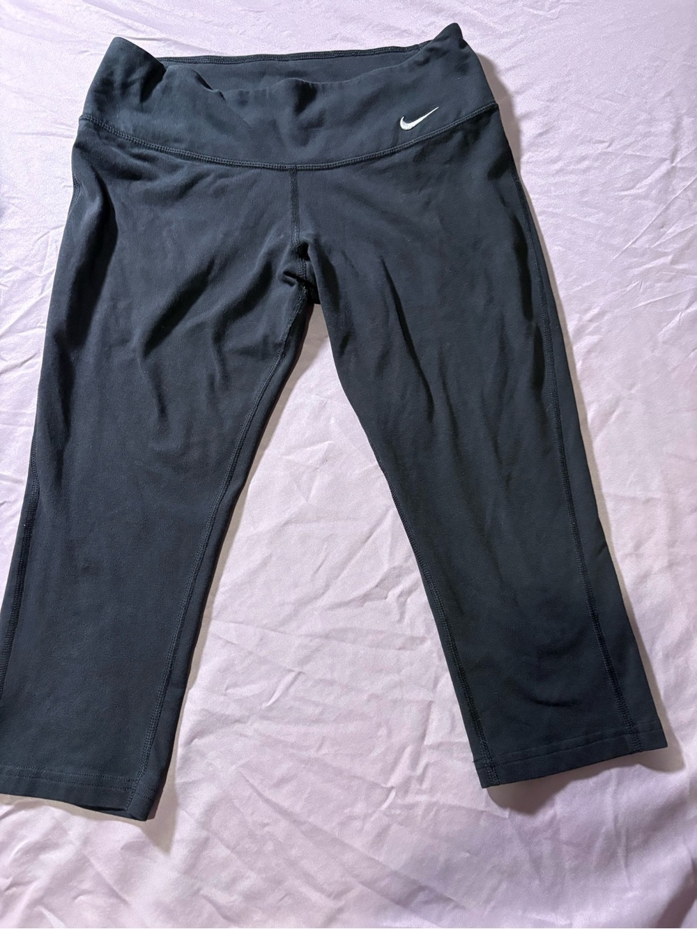 Nike Black Cropped Athletic Leggings